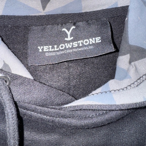 Women’s Aztec Yellowstone Hoodie - Picture 5 of 6